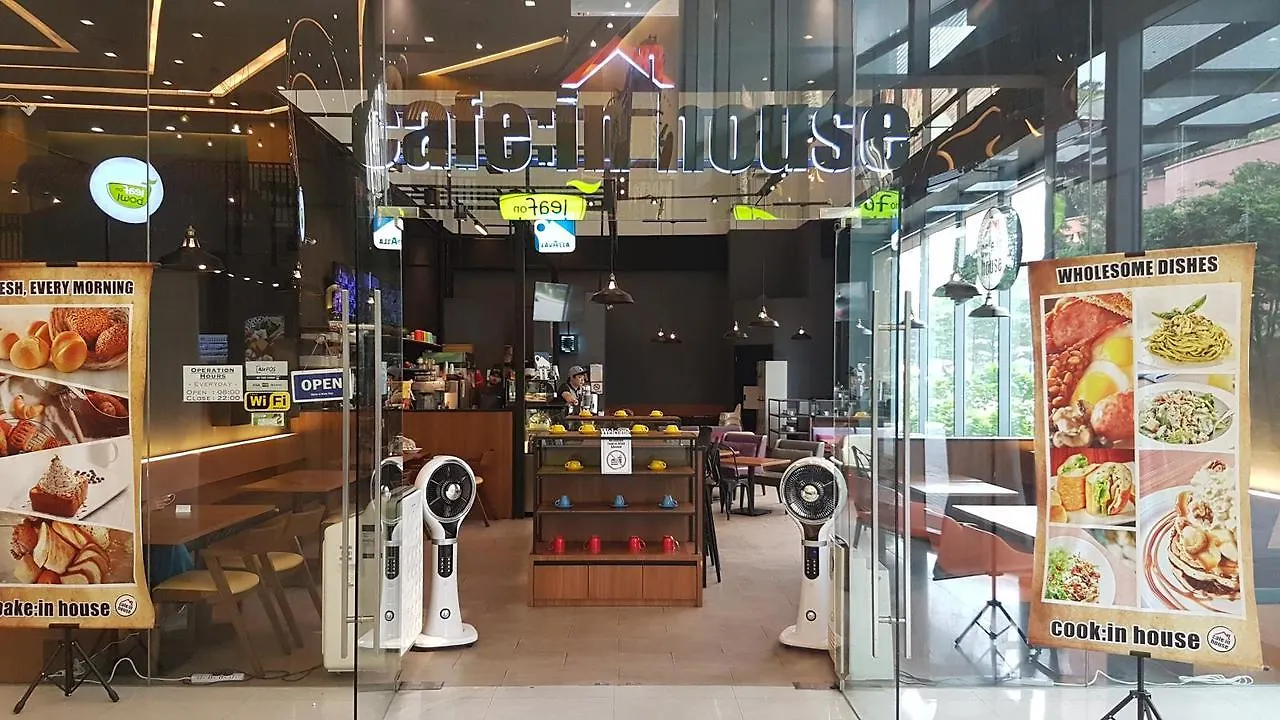 1001 Nights Mix Dorm Klcc Hostel Kuala Lumpur