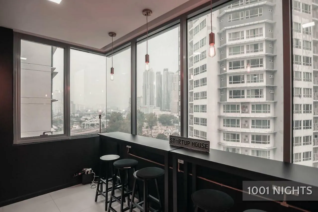 1001 Nights Mix Dorm Klcc Hostel Kuala Lumpur Malaysia