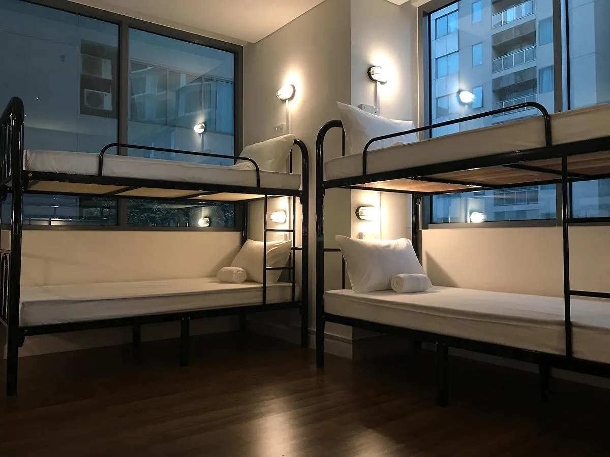 1001 Nights Mix Dorm Klcc Hostel Kuala Lumpur