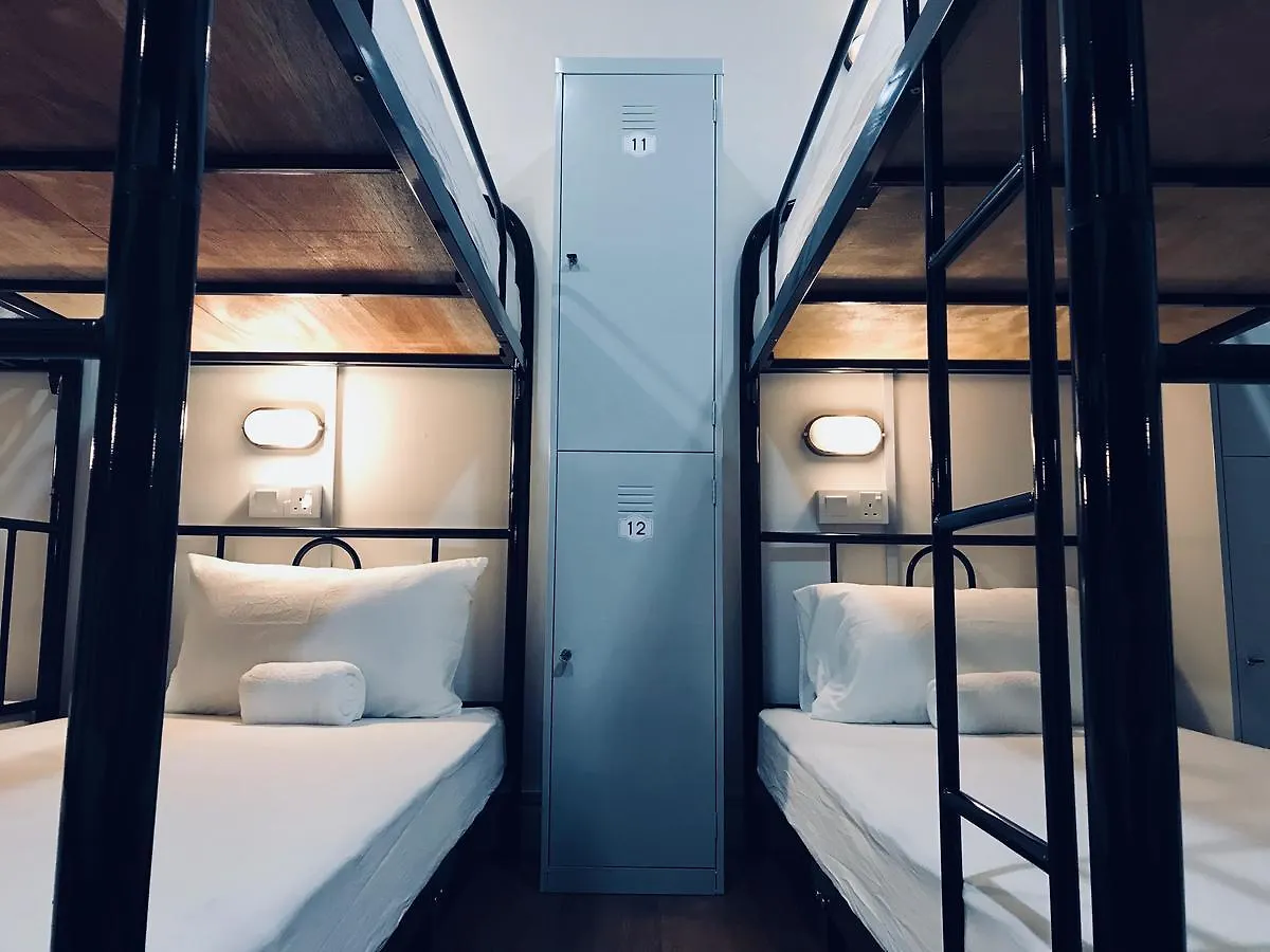 1001 Nights Mix Dorm Klcc Hostel Kuala Lumpur